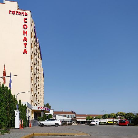 Sonata Hotel & Restaurant "Готель Соната" リヴィウ エクステリア 写真