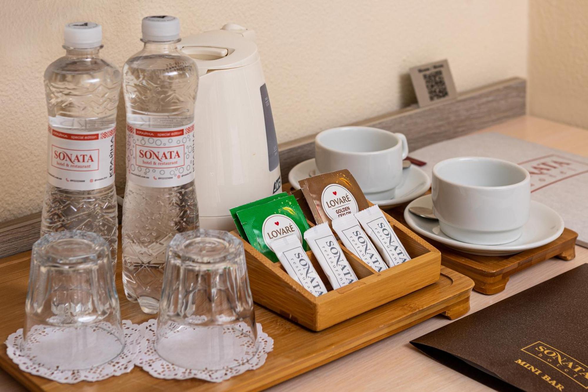 Sonata Hotel & Restaurant "Готель Соната" リヴィウ 部屋 写真
